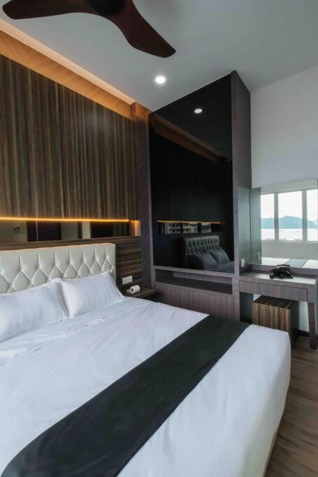 Ocean View *3 Bedrooms,One Piece,Seaview Homestay* Kuah Exterior foto